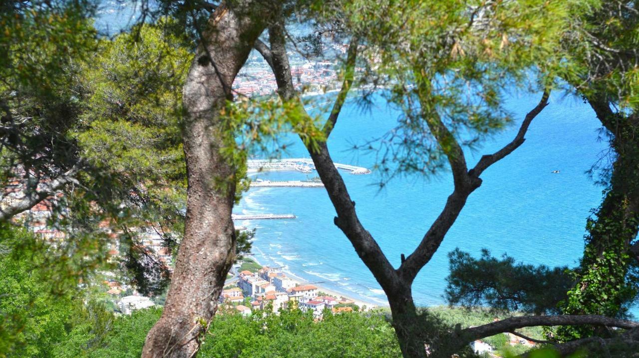 Torre Alpicella Holiday Home, A Scenic Escape Into Nature And Relaxation Ντιάνο Μαρίνα Εξωτερικό φωτογραφία